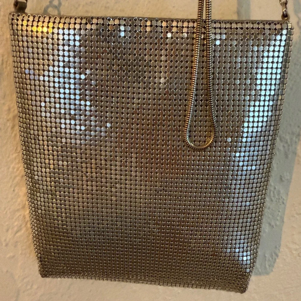Valerie Stevens Silver‎ Metal Mesh Crossbody Evening Bag with Mirror